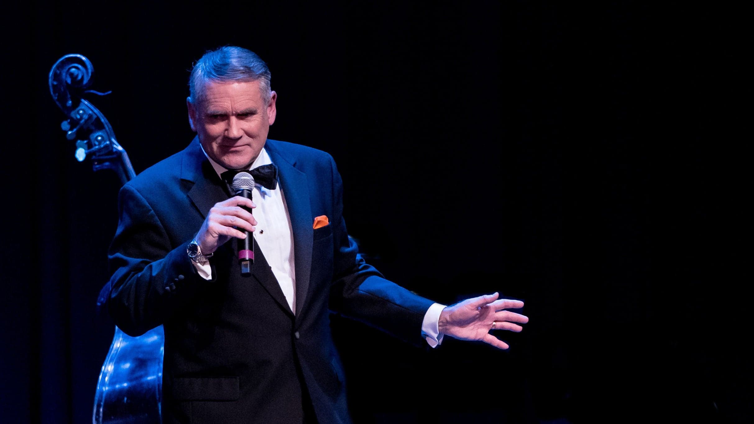 Cover for The Sinatra Experience With Dave Halston