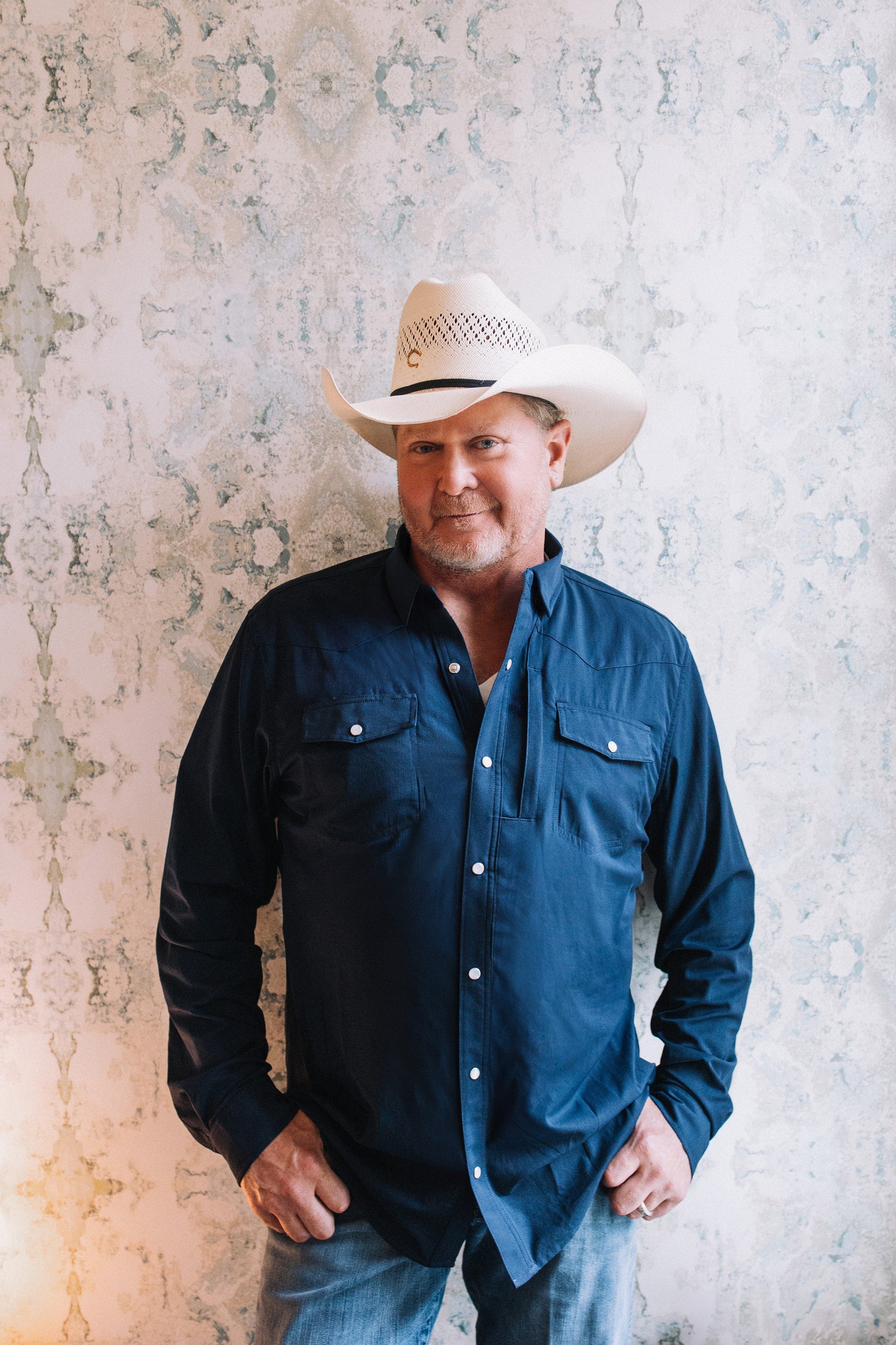Cover for Tracy Lawrence