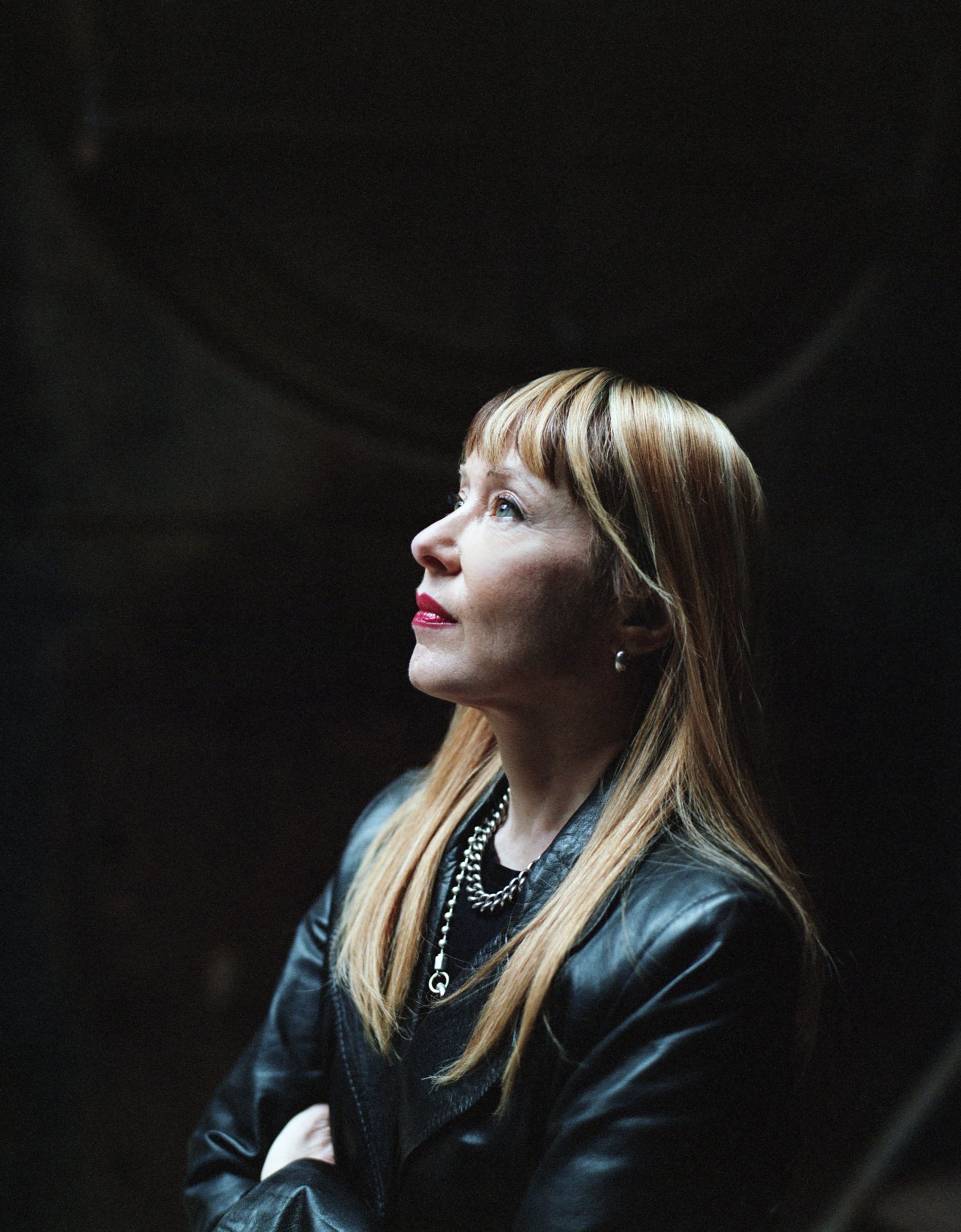 Cover for WXPN welcomes Suzanne Vega - Flying With Angels