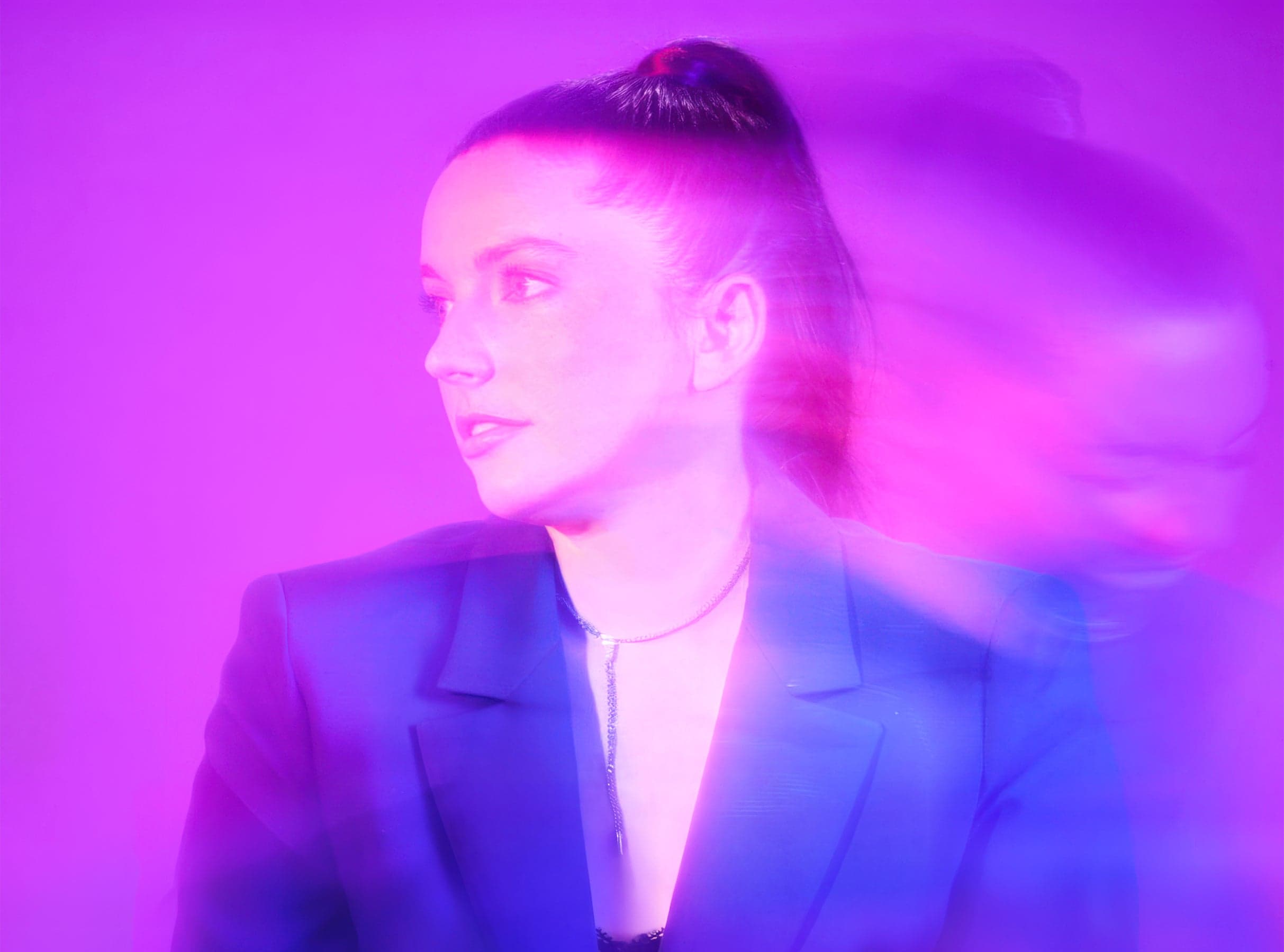 Cover for BLÜ EYES