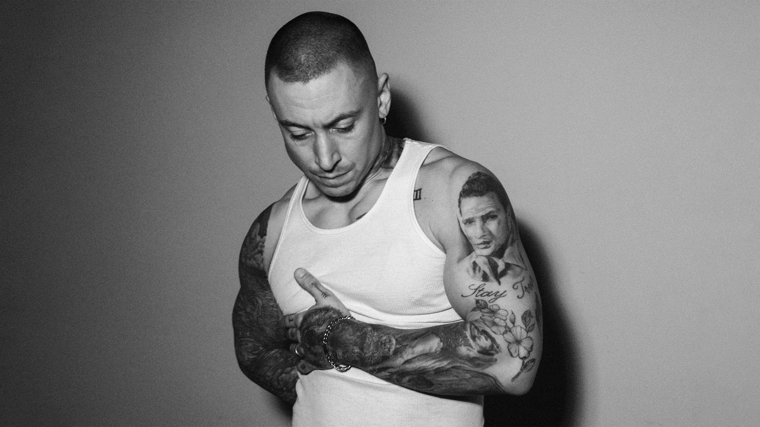 Cover for Noah Gundersen w/ Runner