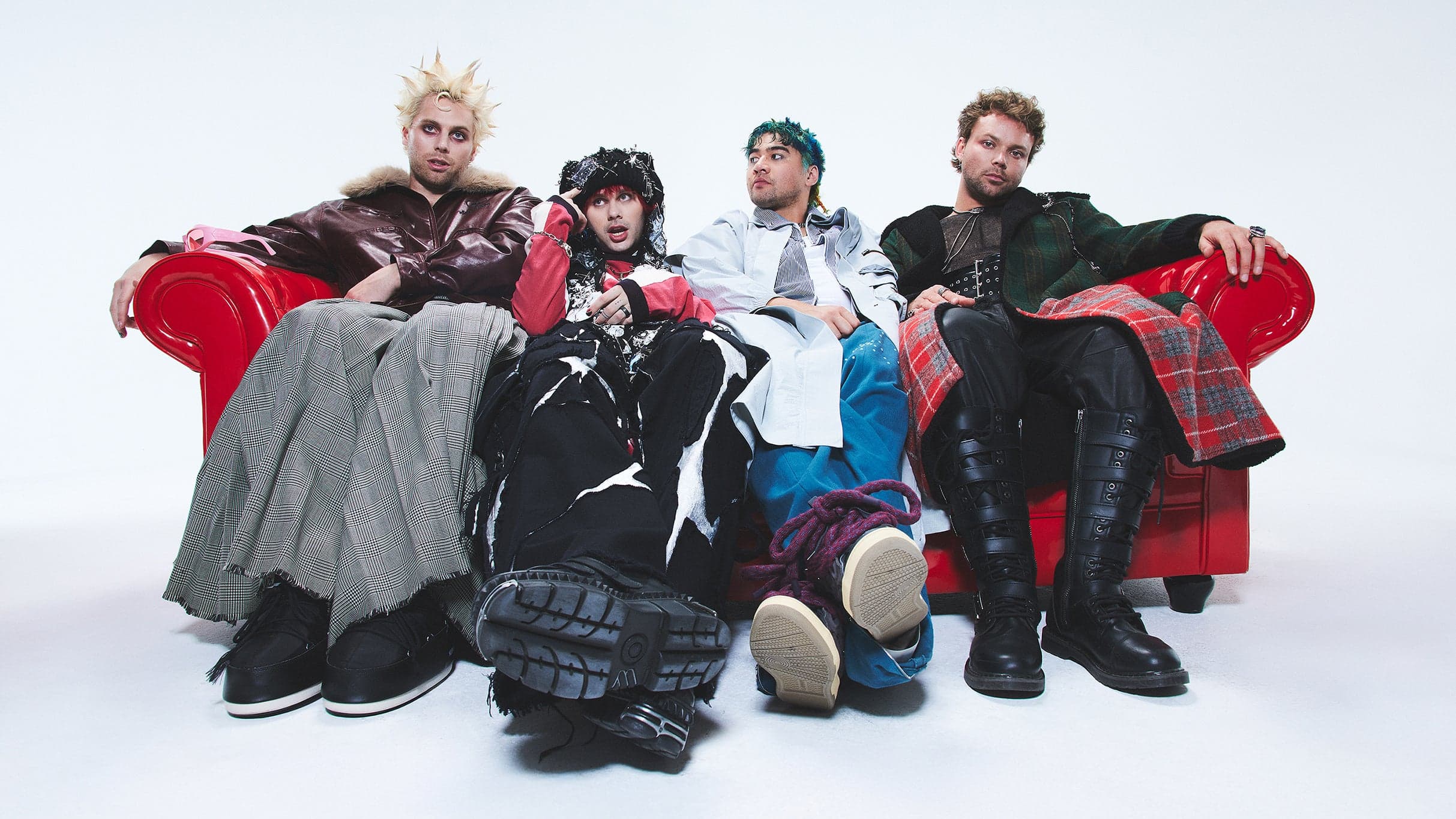 Cover for 5 Seconds of Summer: EVERYONE'S A STAR! World Tour