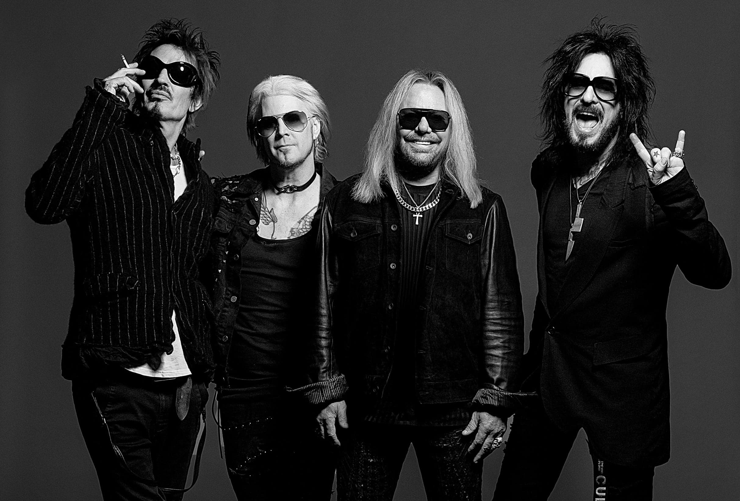 Cover for The Return Of The Carnival Of Sins: Mötley Crüe
