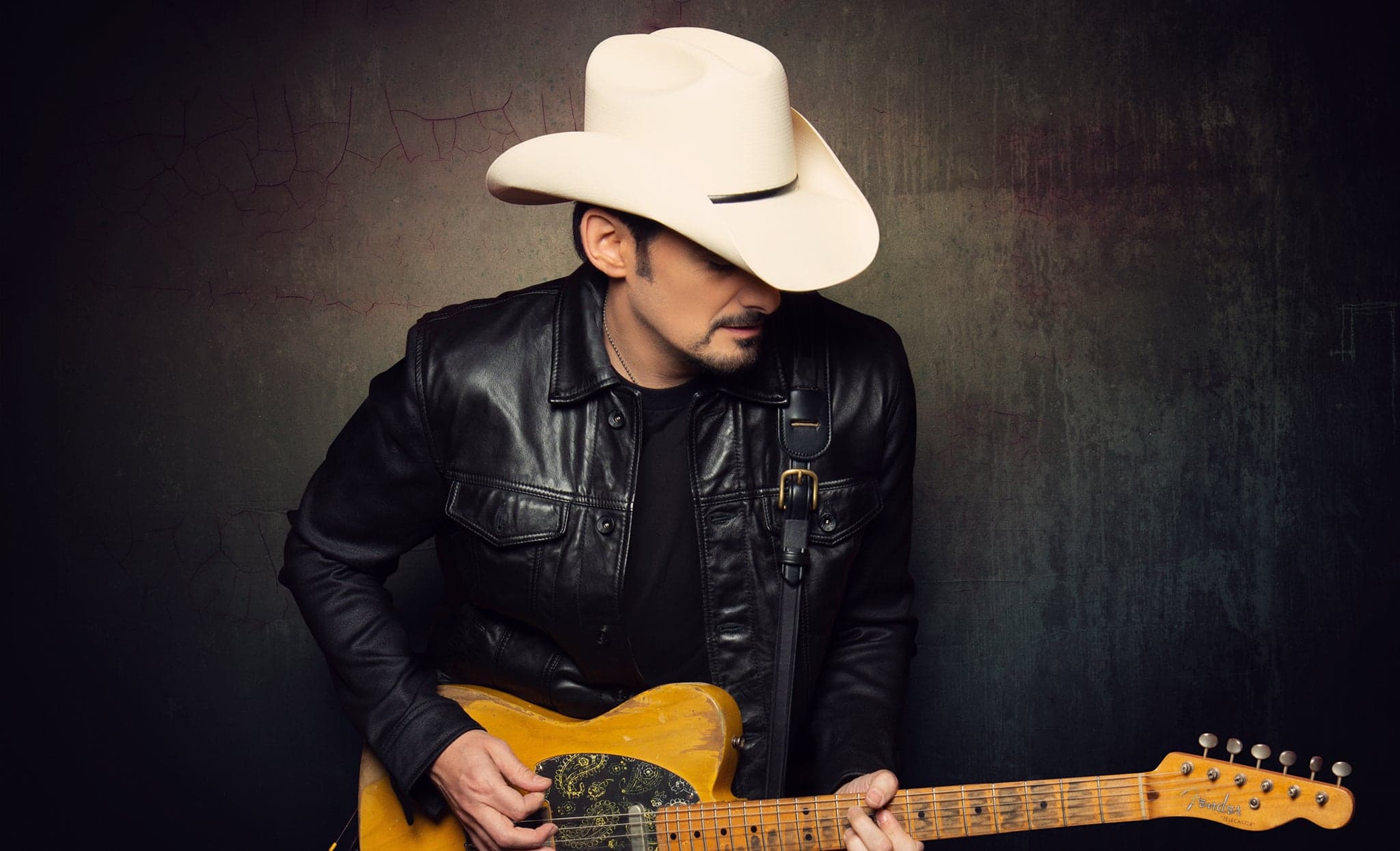 Cover for BRAD PAISLEY LIVE